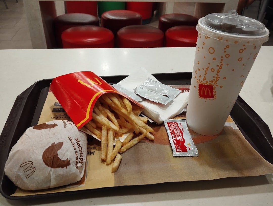 FREE fries every Friday sa McDo at Wendys!