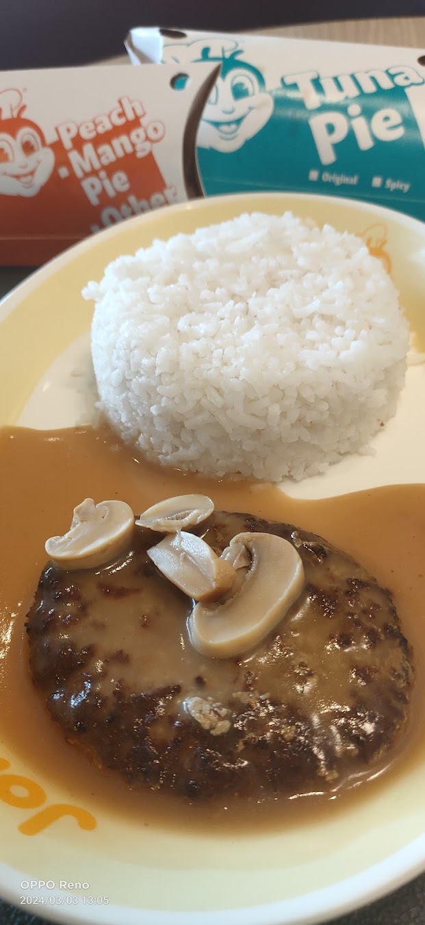 Jollibee 2 Chickenjoy for ₱157! Grabe tipid