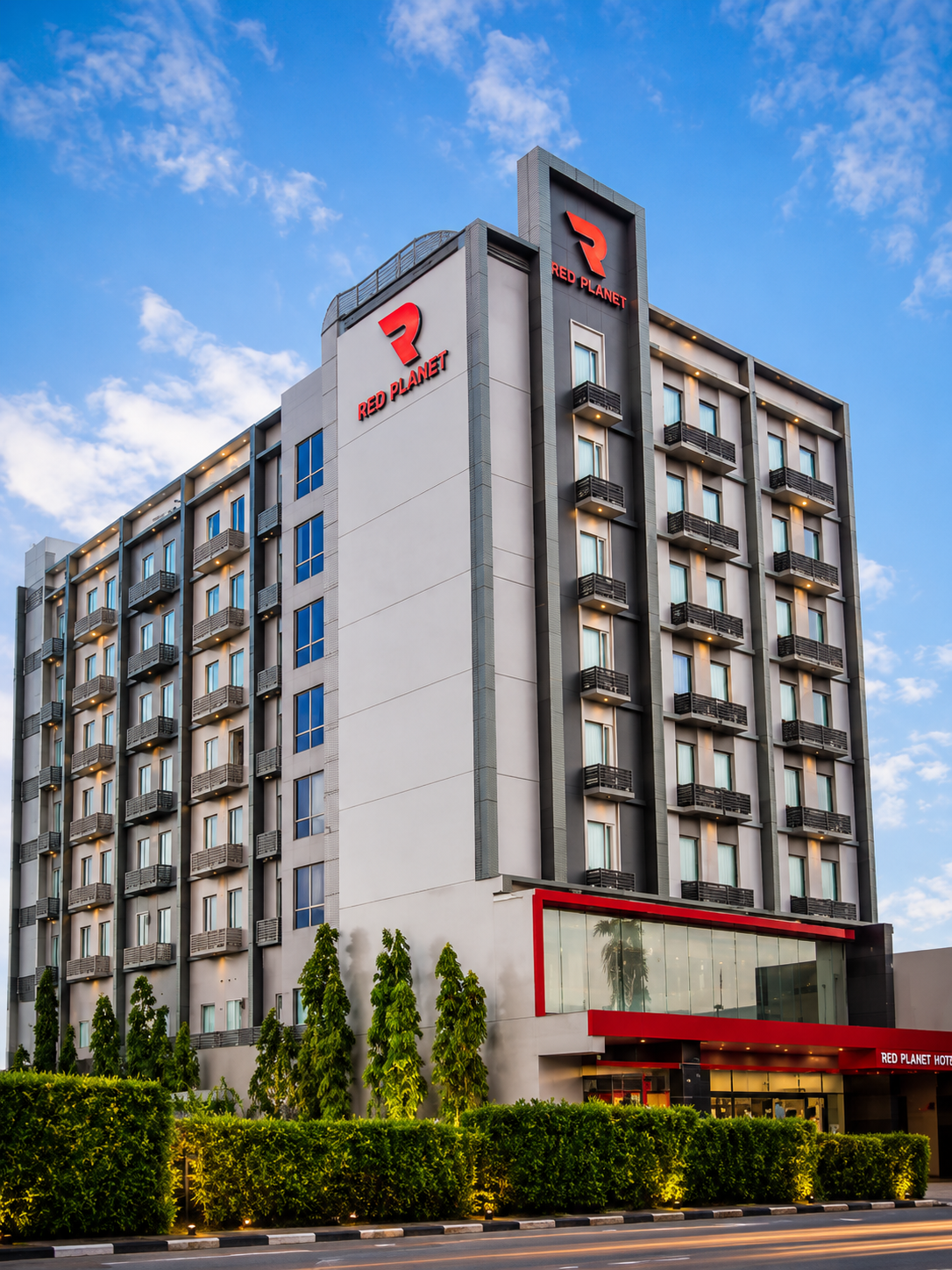 Enjoy 10% OFF at Red Planet Hotels with Security Bank Cards